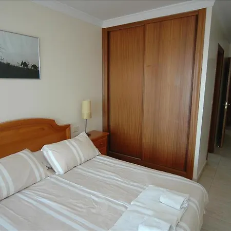 Vila Puerto Del Carmen Sleeps 5 With Pool *